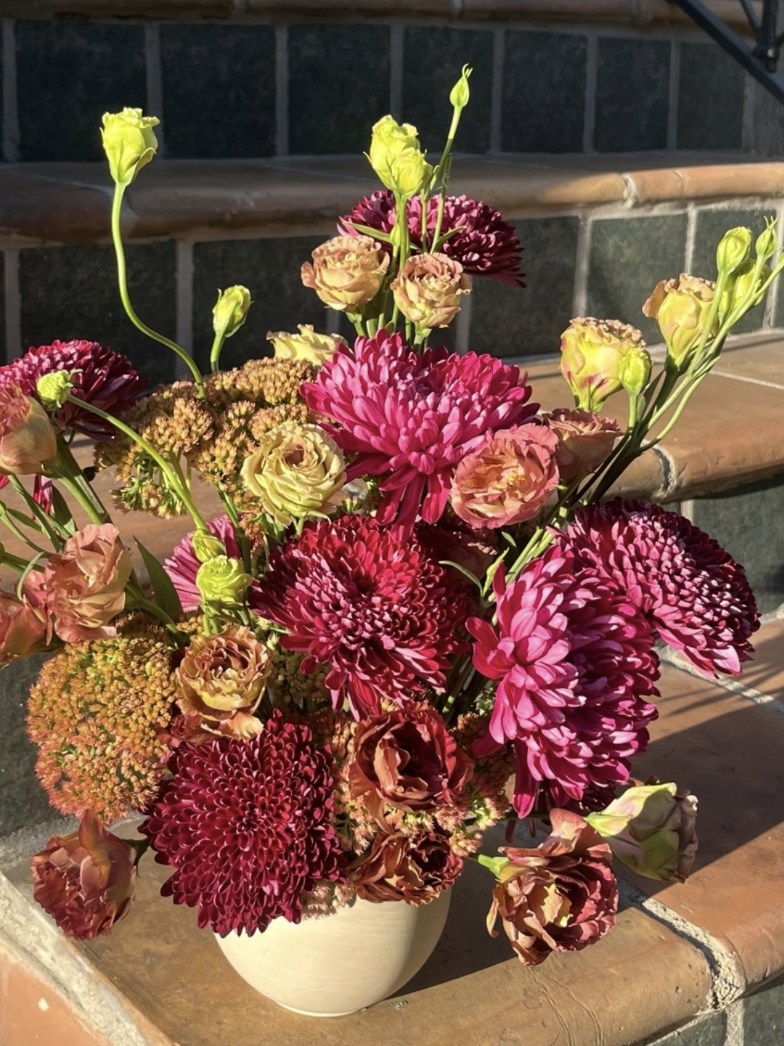 Floral arrangement by That Flower Girl